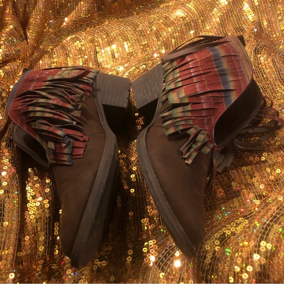 “Cool” Volatile Brand short western-style bootie/w multi-color southwest fringe - Picture 3 of 9